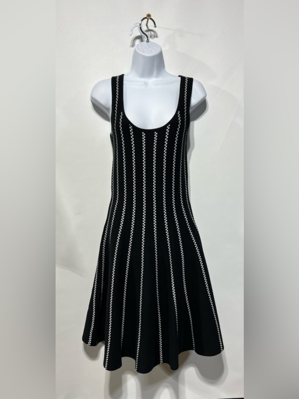 Soloiste Black & White Knit Fit & Flare‎ Sleeveless Dress Size Small